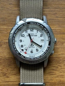 Timex Expedition Silver Shenmue Men Watch Silver Indiglo With Alarm Vtg Aug 2000 - Picture 1 of 4