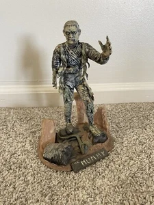 Vtg AURORA / MONOGRAM “THE MUMMY” LUMINATORS MONSTER MODEL 1991 Built Painted - Picture 1 of 8