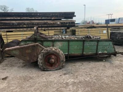 Vintage Classic Bamfords Muck Spreader Feature Garden Planter Agricultural  - Image 1 of 2