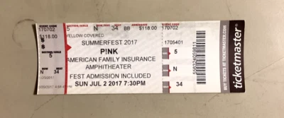 PINK - 7/2/2017 - American Family Insurance Amphitheater - Milwaukee, WI - Image 1 of 2