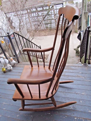 Vintage Nichols and Stone Rocking Chair Bowed Back NURSERY ROCKER SOLID WOOD WOW Cover