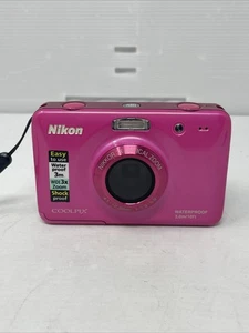 Cámara digital Nikon COOLPIX S30 10,1 MP impermeable rosa probada ¡Excelente! - Imagen 1 de 11