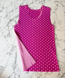 Top PLEATS PLEASE ISSEY MIYAKE rosa a pois plissettato senza maniche taglia 3 - Foto 1 di 5