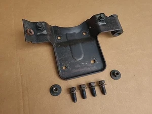 94-02 Dodge Ram Cummins 4wd 4x4 Automatic Transmission Mount Bracket 47RH 47RE - Picture 1 of 7