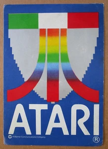ADESIVO/STICKER "ATARI - 1° CAMPIONATO ITALIANO VIDEOGIOCHI" - Anni 80 - 14 x 10 - Imagen 1 de 2