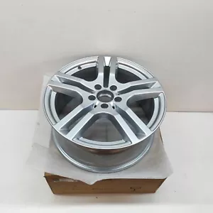 MERCEDES-BENZ GLA H247 Leichtmetallfelge 7.5Jx18H2 A2474013000 2021 NEU Original - Bild 1 von 6