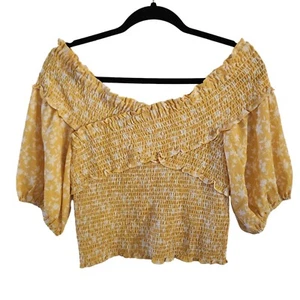 BB Dakota Floral Smocked Off The Shoulder Cropped Blouse Size Medium - Picture 1 of 7