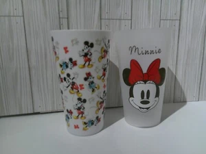 Disney lot of 2 Mickey & Minnie Mouse 32oz Plastic Cups - Picture 1 of 4