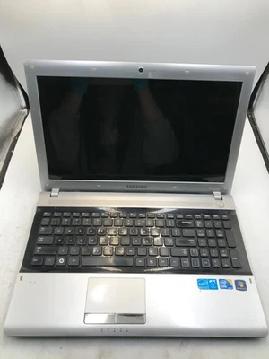 Samsung RV511 i3 380M 15" Laptop -NO POWER/BROKEN POWER JACK-MZ - Image 1 of 4