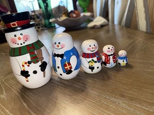 Vintage Set of 5 Lillian Vernon Wooden Nesting Snowmen Wooden - Picture 1 of 4