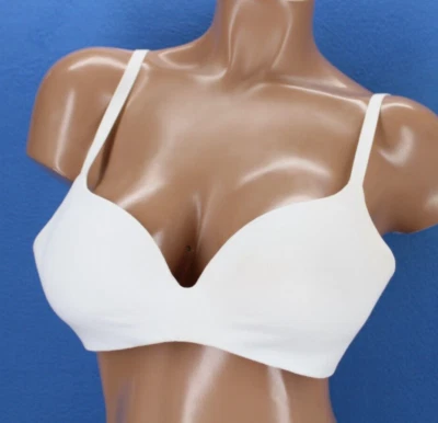 Sujetador Camiseta Forrado Inalámbrico Uniqlo Talla ABC 34 36 #D9722 Foto 1 de 4