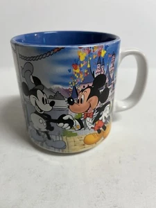 Taza de café conmemorativa del 60 cumpleaños de Mickey Mouse de Disney 1928-1988 Japón de colección - Imagen 1 de 8