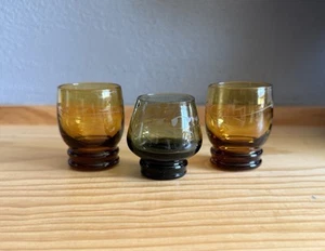 Vintage Etched Shot Glasses Cordials 3 Barware Mini MCM - Picture 1 of 5