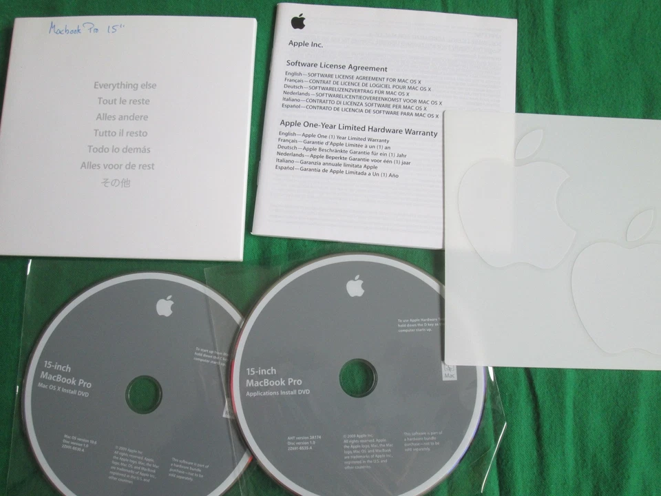 MACBOOK PRO 15-INCH - 2 X INSTALL DVD DISCS 2009 - APPLE MAC - Image 1 of 1