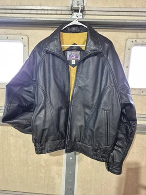 Chaqueta Bomber De Colección William Barry Cuenca Cuero Negro Piel de Cordero Para Hombre L  Foto 1 de 4