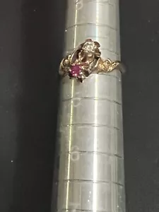 Seltener antiker viktorianischer 1890er Bypass Rubin & Durchmesser 14k Y Gold Größe 4,5 Ring 2,0 g. - Bild 1 von 6