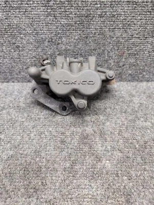 2009 Kawasaki Versys 650 Left Front Brake Caliper 43080-0076-DJ Foto 1 de 4