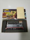 Athearn No. 4006 Diesel Locomotive Kit SP Southern Pacific 1500 Cow/Calf  HO