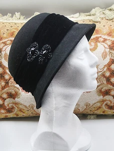 SCHÖN! DAMEN TOUCAN COLLECTION NEW YORK SCHWARZ WOLLE CLOCHE HUT mit SAMTBAND - Bild 1 von 10