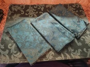Better Homes and Gardens: Paisley Jacquard Reversible Cloth Placemats 8pc - Picture 1 of 4