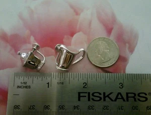 Rare! Vintage silver tone Cream & Sugar screwback earrings - Picture 1 of 9