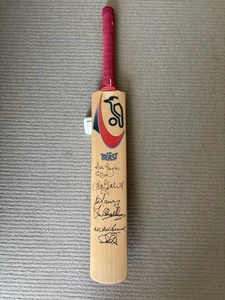 Kookaburra Cricket Bat Signed By Australian Legends - Picture 1 of 6
