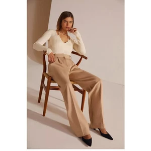 Favorite Daughter women The Favorite Pant Trousers size 10 Beige 30" inseam $218 - Picture 1 of 12