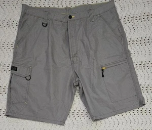 NWOT Wrangler Outdoor Performance Utility Mens Cargo Shorts 38x10 Gray Hiking - Picture 1 of 19