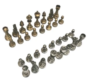 Vintage Rare Brass Weighted Chess Pieces 57oz Total - 2 7/8" King Gold & Silver - Bild 1 von 24