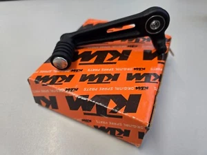 KTM 125 DUKE 2017-2023 GENUINE OEM GEAR CHANGE LEVER BRAND NEW UK STOCK - Picture 1 of 6