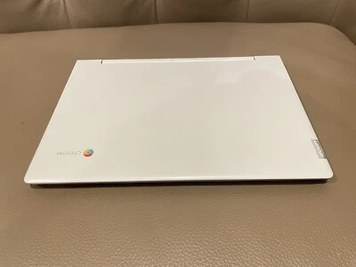 Lenovo Chromebook C330 MediaTek MT8173C 2020 2,1 GHz, 4 GB LPDDR3, sistema operativo Chrome Foto 1 de 4