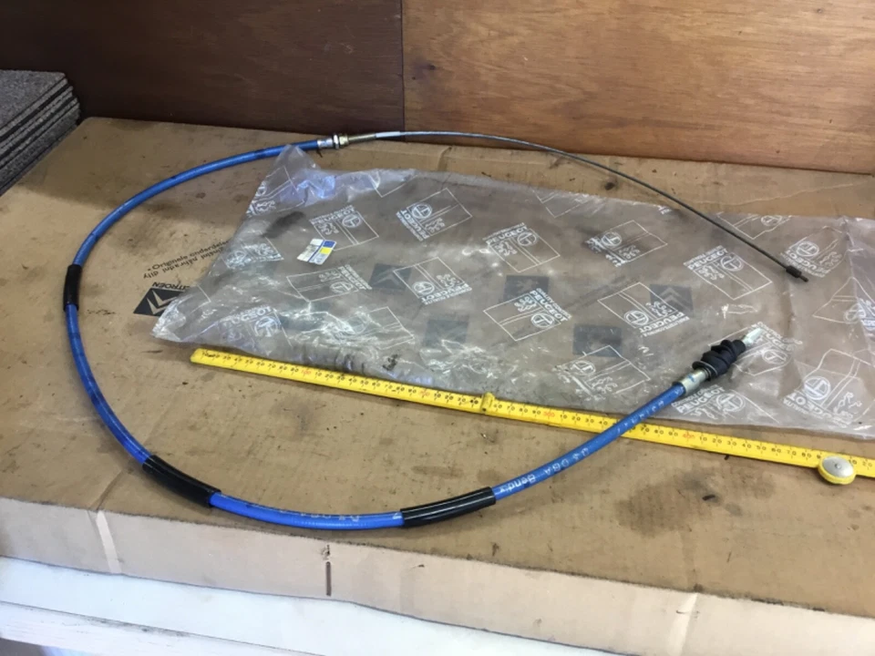 Genuino Peugeot 604 pre 1977 cable freno de mano trasero 483459 Foto 1 de 3