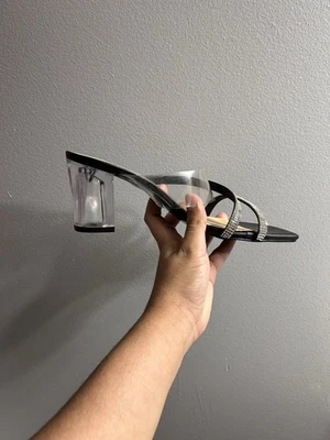 Tacones tipo cristal (39) nuevos, perfectos para cualquier ocasión - Изображение 1 из 2