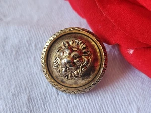 Bouton vintage tete de lion en métal pied versace ??? 1,9 cm D2E - Picture 1 of 5
