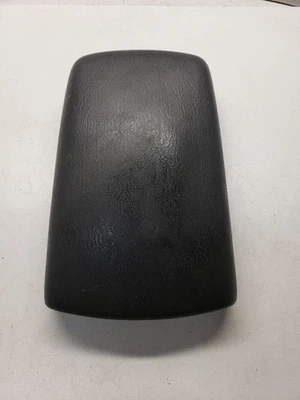 Console central inferior dianteiro usado serve: 2004 Jeep Liberty piso na frente cinza inferior - Imagem 1 de 4