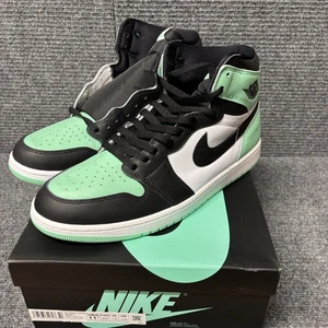 Nike Air Jordan 1 Retro High OG Green Glow DZ5485-130 Mens Size 11.5 - Picture 1 of 13