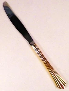Golden Flair Dinner Knife International Stainless Gold Electroplate 18-8 - Picture 1 of 4