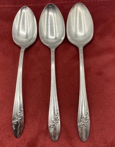 Tudor Plate Oneida Community Queen Bess II Silverware Set Of 3 Serving Spoons - Picture 1 of 9