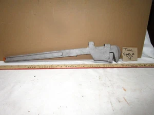 Unusual Pat. 1903 large sliding jaw pipe wrench - Picture 1 of 7