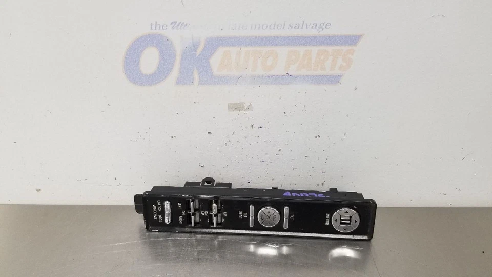 96 BUICK ROADMASTER LIMITED WAGON CONDUCTOR DELANTERO IZQUIERDO INTERRUPTOR DE VENTANA PRINCIPAL Foto 1 de 4