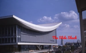 Montreal Canada Expo 67 USSR Soviet Pavilion 1967 Kodachrome 35mm slide - Picture 1 of 1
