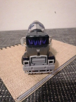 Transformers Figuren Studio Series Action-Figur - Bild 1 von 3