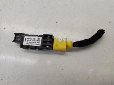 Sensor impacto choque despliegue trasero derecho audi a3 s3 8p 2007 4b0959643 aaa10611 Foto 1 de 4
