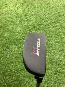 Dunlop Tour Pink Putter - Picture 1 of 5