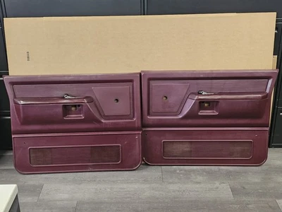 Dodge Ramcharger D100 D150 1987-1993 juego de paneles de puerta delantera granate con ventana de manivela Foto 1 de 4