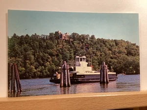 Servicio de ferry en Gillette Castle State Park: Hadlyme, CT - Postal vintage - Imagen 1 de 3