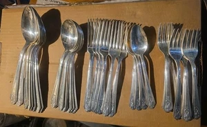 Royal Saxony Silverplate Silverware Set Art Deco Style 36 Pieces Flatware - Picture 1 of 19