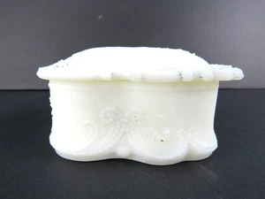 Caja de baratijas en polvo para tocador de vidrio de leche opalino Dithridge de colección 4,75"x4"x2" - Imagen 1 de 9