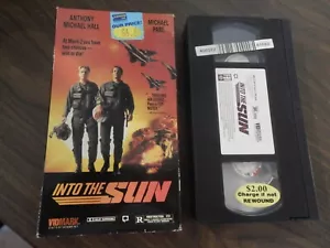 INTO THE SUN ANTHONY MICHAEL HALL VIDMARK VHS 1994 MICHAEL PARE ACTION - Picture 1 of 2