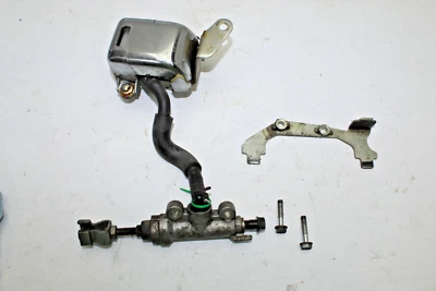 1999 HONDA VALKYRIE GL1500 (#429) REAR BRAKE MASTER CYLINDER - Изображение 1 из 4